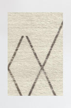 Load image into Gallery viewer, Diamond Dalia Beige Ivory Rug