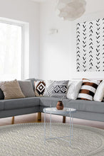 Load image into Gallery viewer, Herdanza Black & White Rug