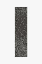 Load image into Gallery viewer, Illi Black Rug