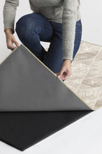 Load image into Gallery viewer, Kavi Diamond Silver Rug