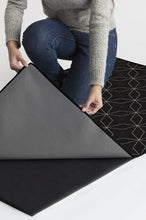 Load image into Gallery viewer, Geometrix Black Rug
