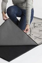 Load image into Gallery viewer, Damali Grey Overdye Rug
