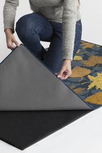Load image into Gallery viewer, Jora Navy Gold Rug
