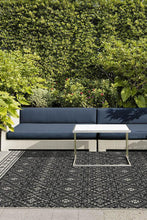 Load image into Gallery viewer, Outdoor Nomada Black Rug
